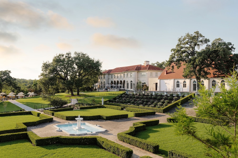 Commodore Perry Estate, Auberge Resorts Collection - Oak Hill - Austin