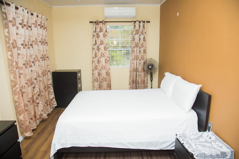 Jean's Luxury Condo # 2, Sapphire Estate, Laborie, St. Lucia. Comfort In Stijl - Saint Lucia