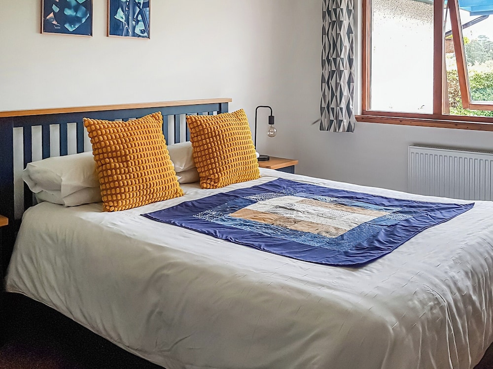 5 Bedroom Accommodation In Banavie, Near Fort William - Spean Bridge