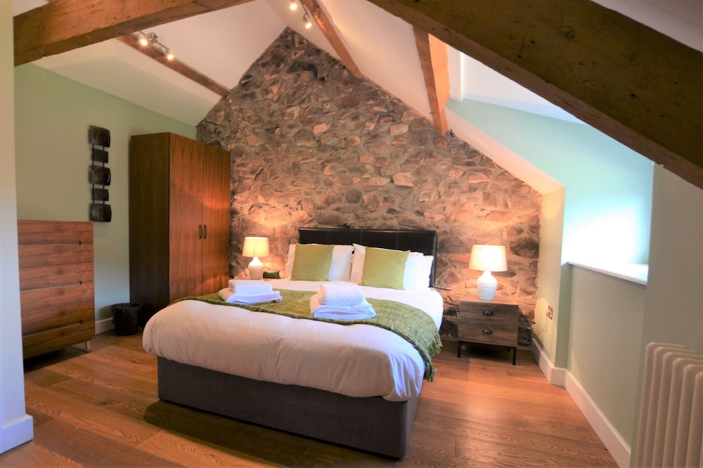 The Hay Barn - Exclusive 2 Bedroom Stone Cottage - Nefyn