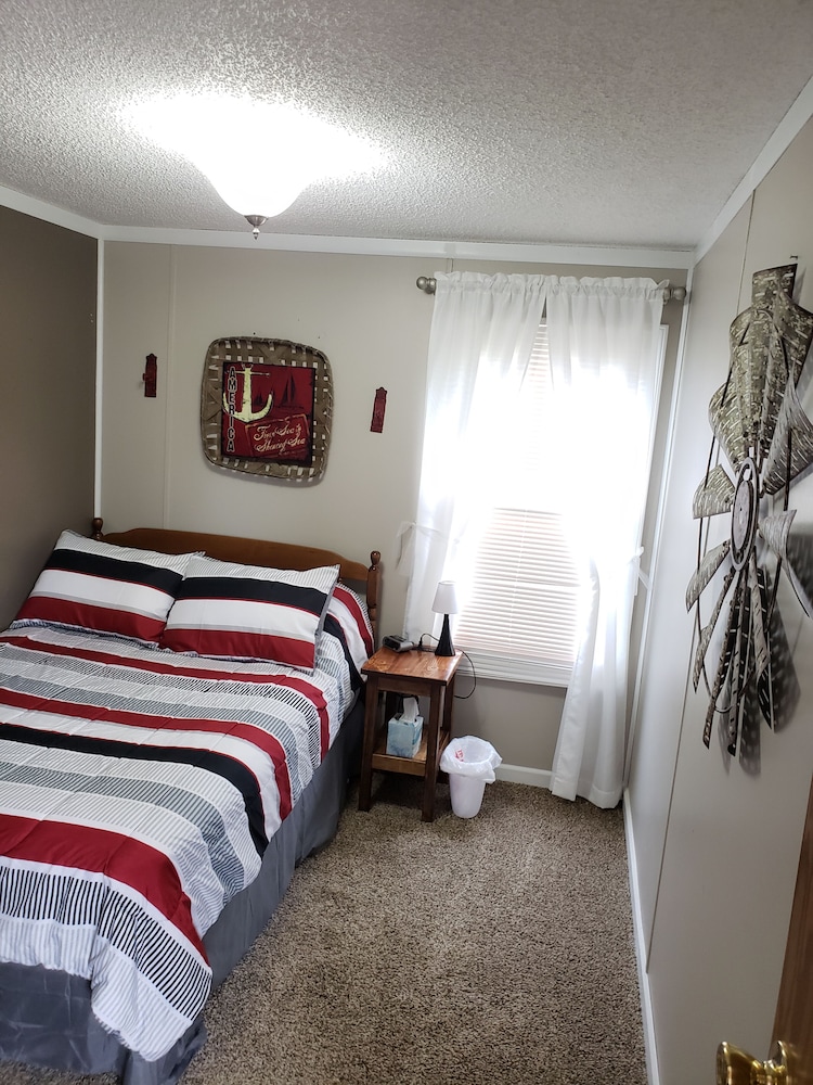 Randy's Rathbun Rental.  "Your Home Away From Home"  Fully Furnished Sleeps 6 - Iowa