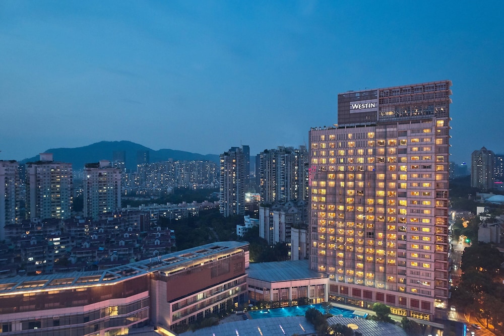 The Westin Shenzhen Nanshan - As Part Of An Upscale Shopping Complex, With Direct Subway Access, The Hotel Is Just A Few Minutes Walks To Famous Theme Parks - Tin Shui Wai