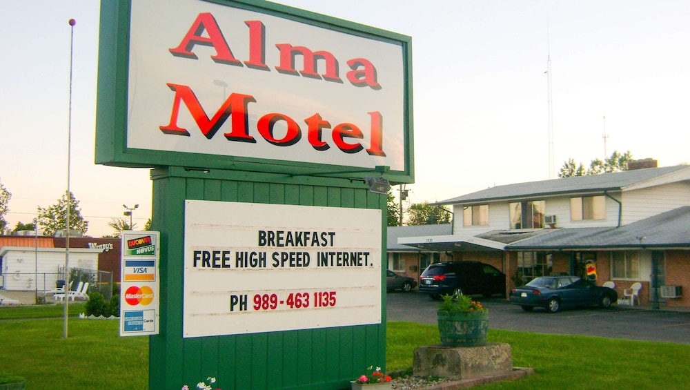 Alma Motel - Ithaca, MI
