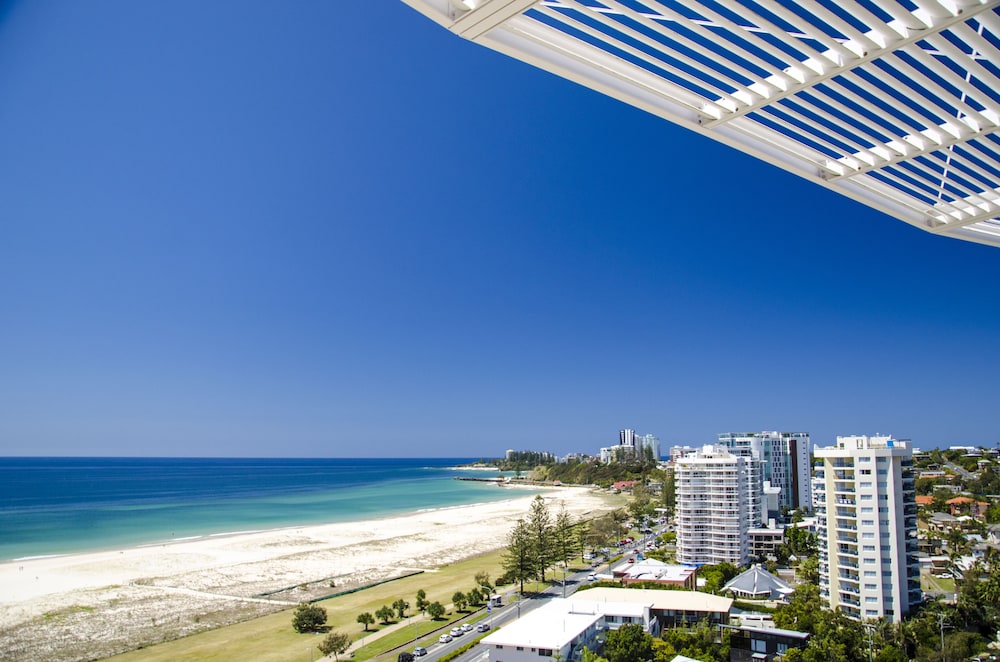 Kirra Surf Apartments - coolgatta australia