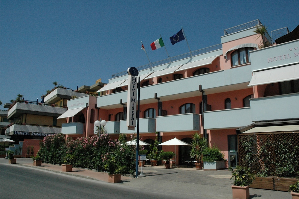 Mistral Hotel - Marina di Campo