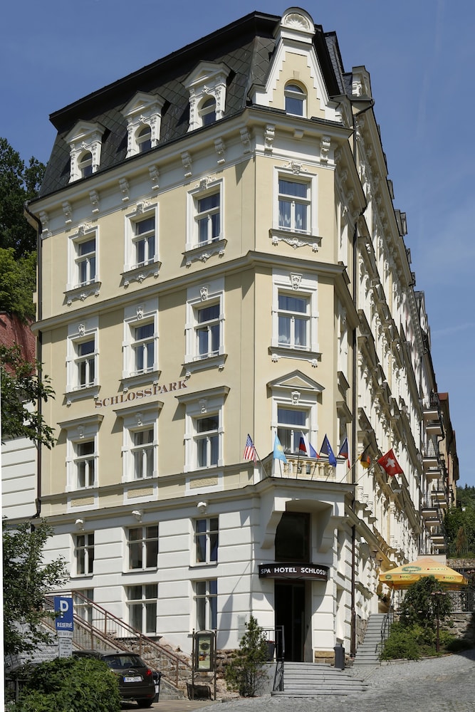 Spa Hotel Schlosspark - Karlowe Wary