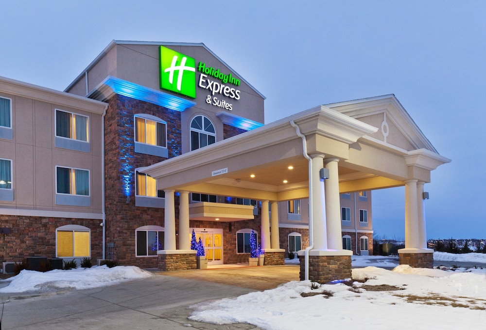Holiday Inn Express & Suites Omaha I-80, An Ihg Hotel - Omaha, NE