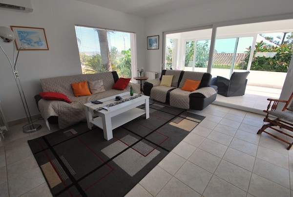 Beachnear Villa With Private Pool (Pool Heating) And Air Condition - Moraira
