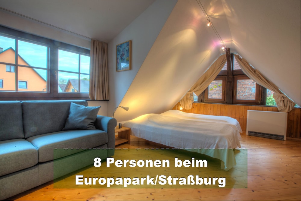Ferienhaus Mit Kamin Und Klimaanlage 160 Qm, 3 Schlafzimmer, 12 Personen Bei Strasbourg/europapark - Rheinau