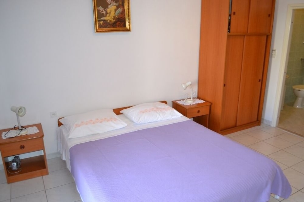 Apartment In Povlja With Seaview, Balcony, Air Condition, Wifi (3365-5) - Brač