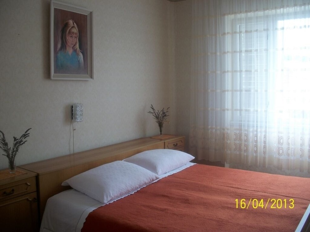 Apartment In Banjol With Seaview, Terrace, Air Condition, Wifi (3803-1) - Rab