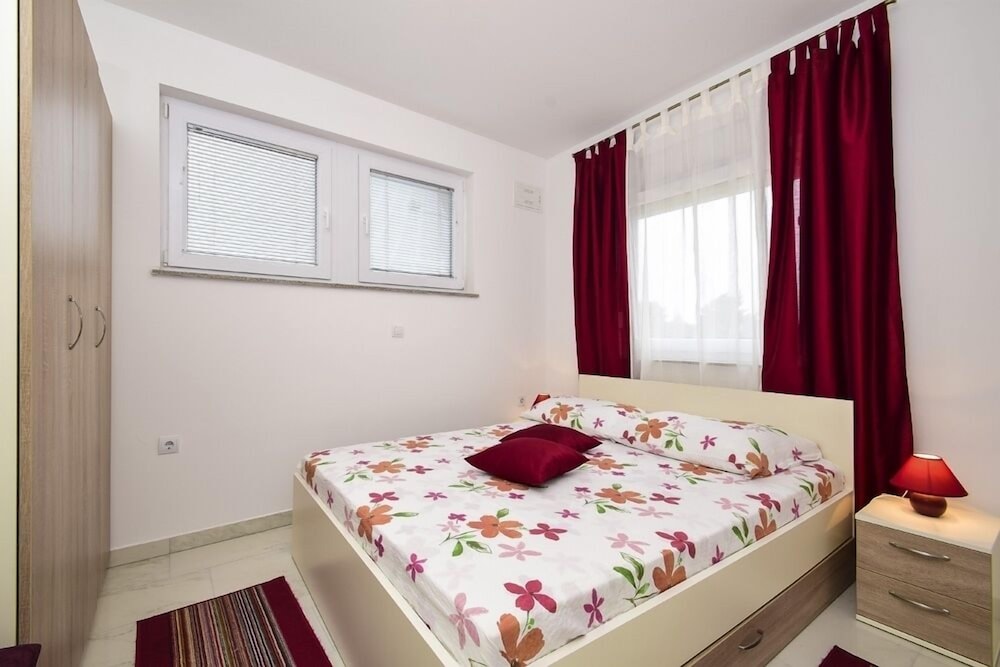 Apartment In Zaton With Balcony, Air Conditioning, Wifi, Washing Machine 685-1 - Nin
