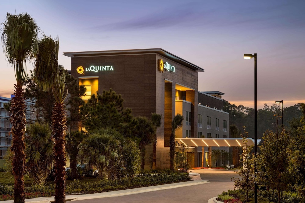 La Quinta Inn & Suites By Wyndham Orlando Idrive Theme Parks - Kissimmee