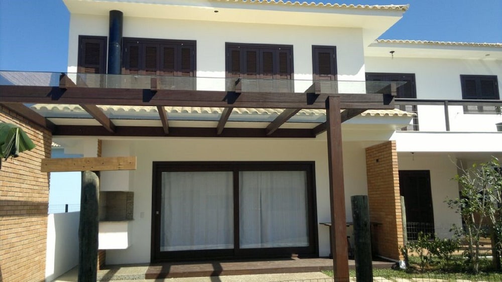 House With 155m² To 150m From The Beach - Garopaba