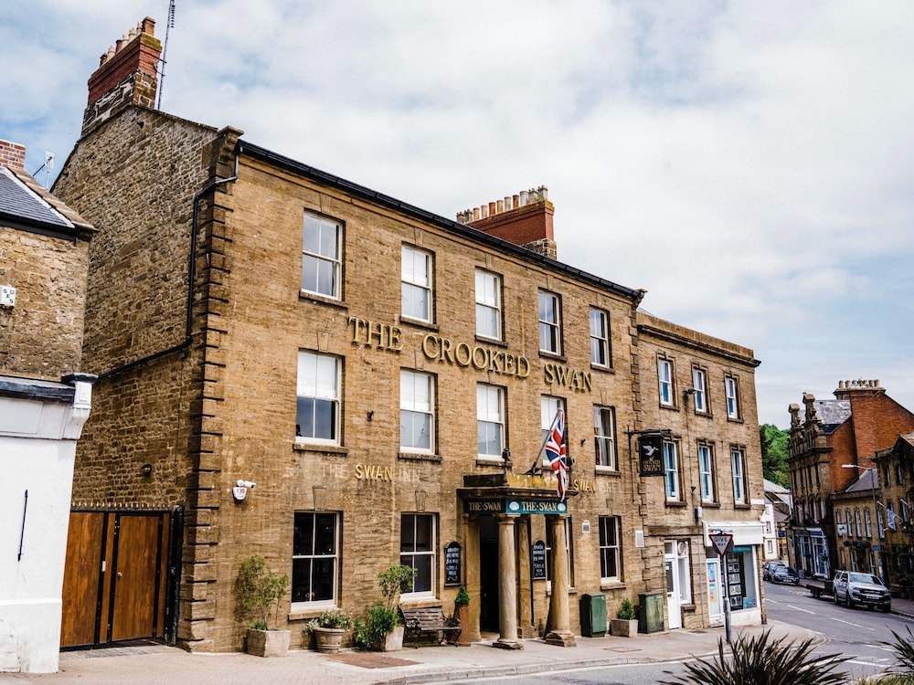 The Crooked Swan - Crewkerne