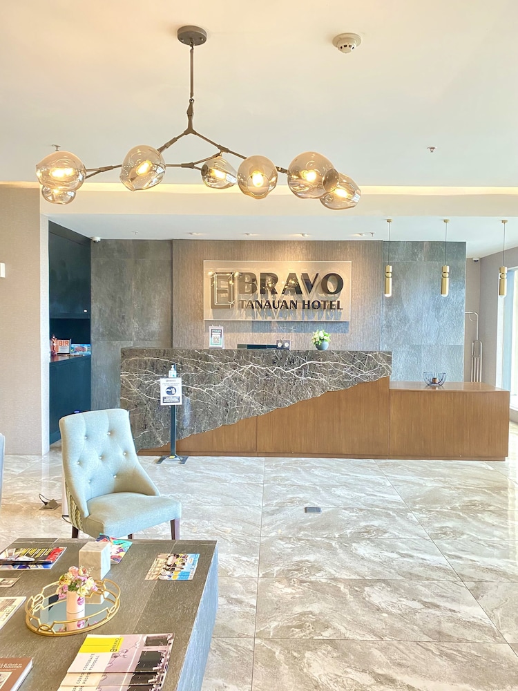 Bravo Tanauan Hotel - Malvar