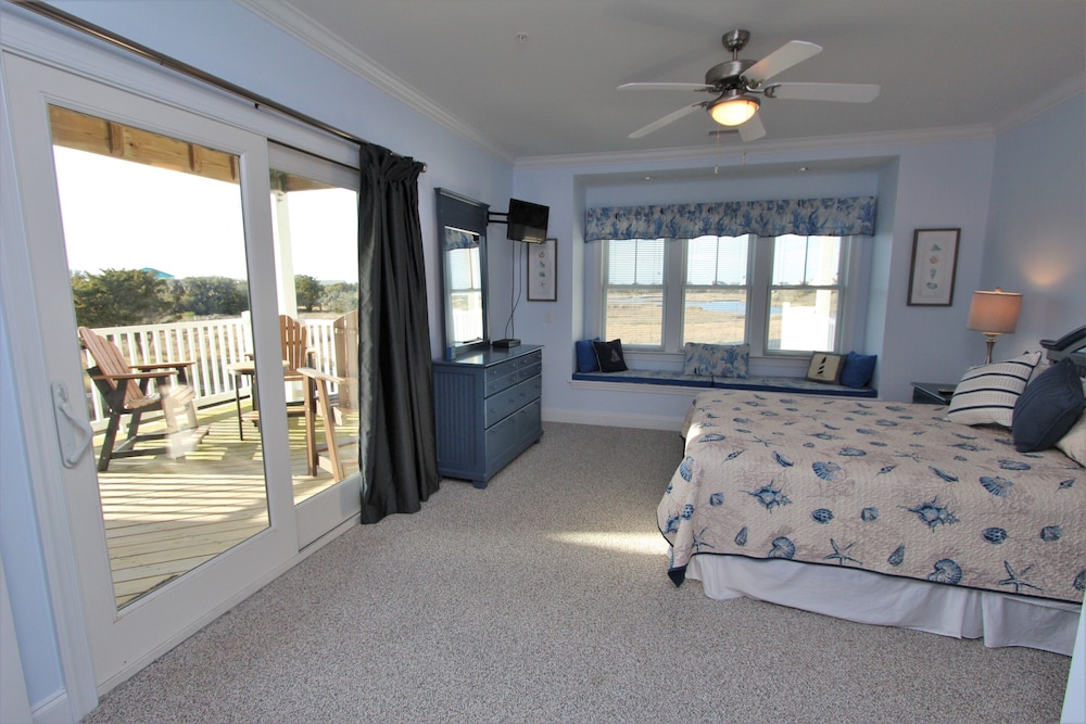 Waterfront Condo On Hatteras Island In The Outer Banks - Frisco, NC