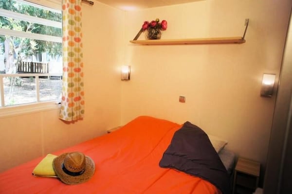 Flower Campsite Le Mas De Mourgues*** - Mobile Home Hibiscus 3 Rooms 4 People - Gard