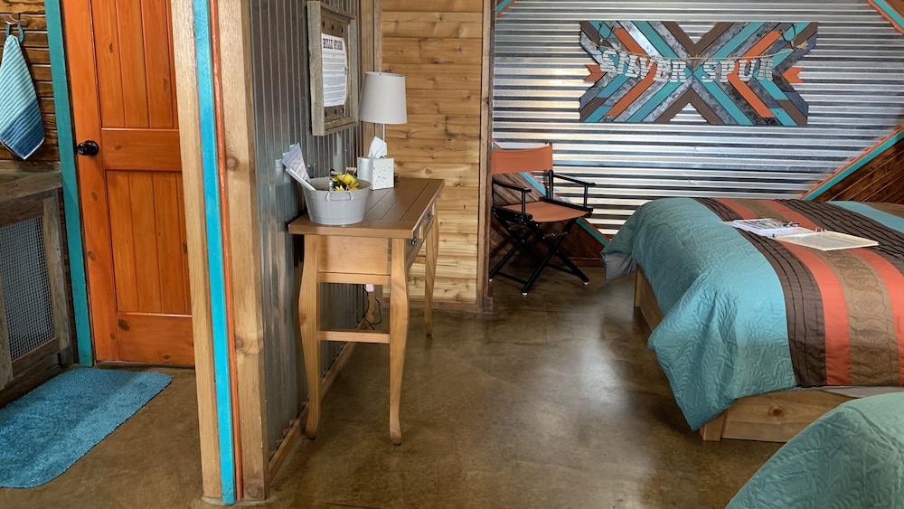 Sleeps 4 Silver Spur Cabin Explore Wichita Mountains Wifi Netflix Cache Lawton - Medicine Park, OK