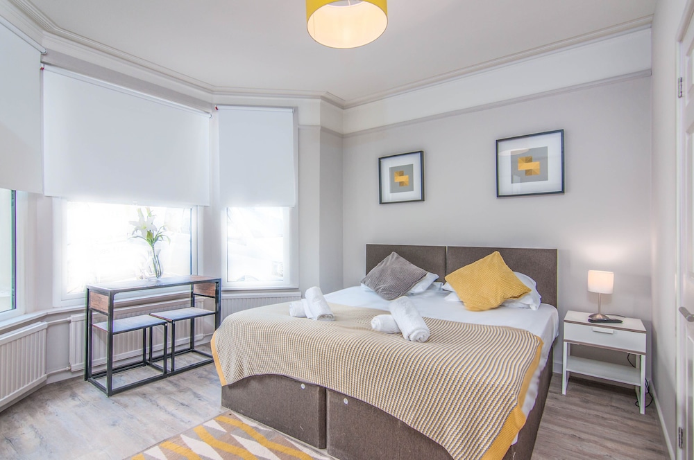 ⭐️3 Bedroom / 3 En-suite Apartment In❤️of Wycombe - High Wycombe