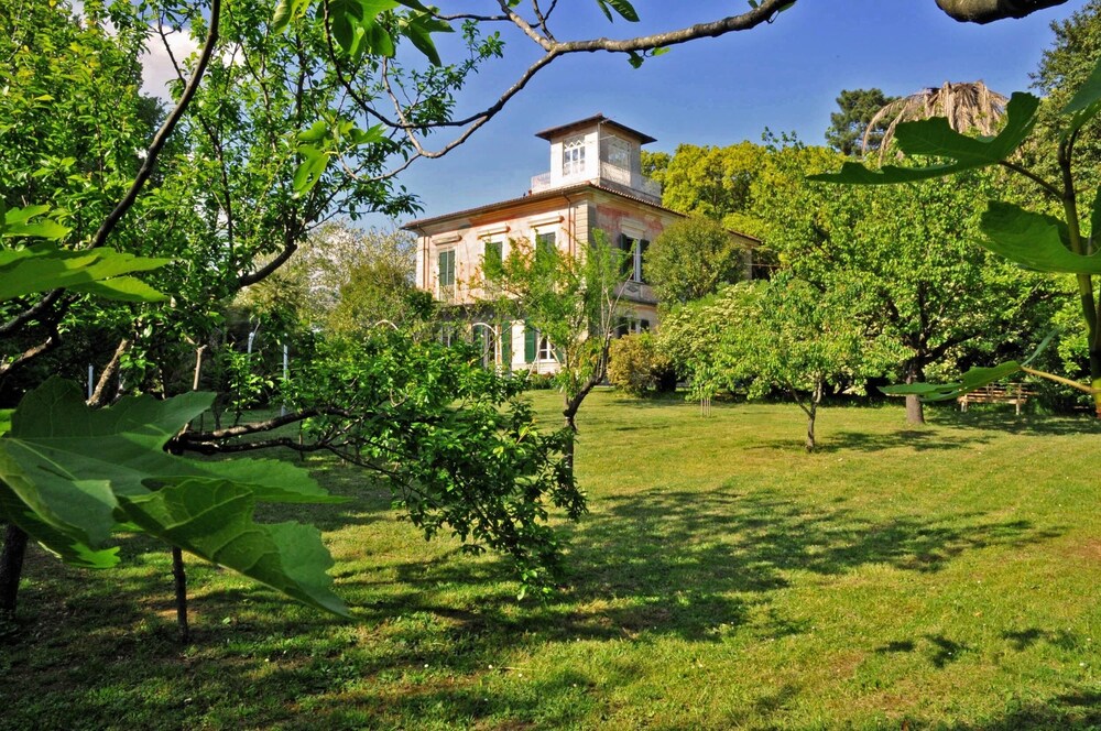 Villa Carlotta 9 Pax, Historic Villa, Bbc, Wi-fi, Beautiful Garden, Near 5terre - Ameglia