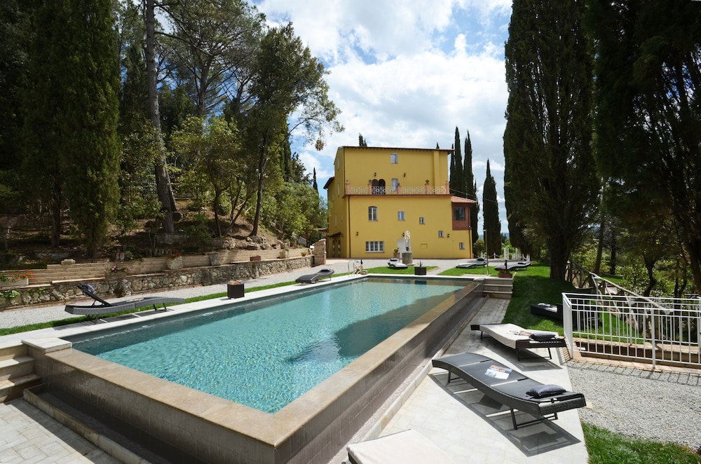Villa Toscane De Luxe Avec Piscine Et ÉGlise Privée - Chiusi