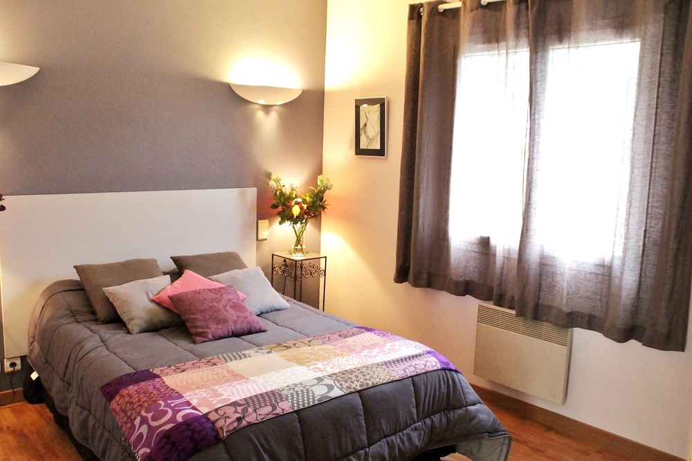House with 2 bedrooms in Monlaur Bernet with furnished terrace and WiFi - Gers