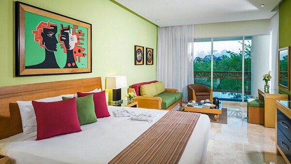Vidanta Nuevo Vallarta 5-star Luxury Resort - Mezcales