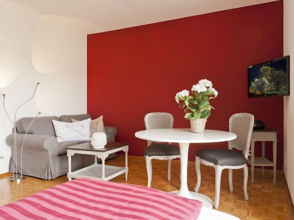 Appartamento Double Room A Ascona - 2 Persone, 1 Camere Da Letto - Ascona