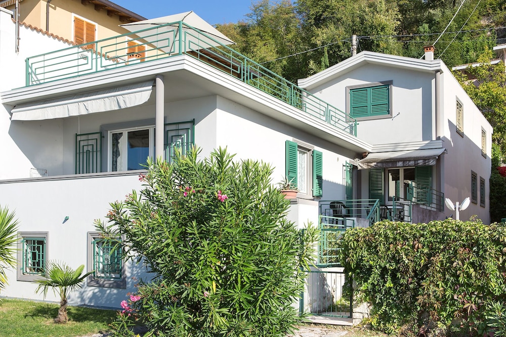 Villa Adriana-Direttamente sul lago - Lake Garda