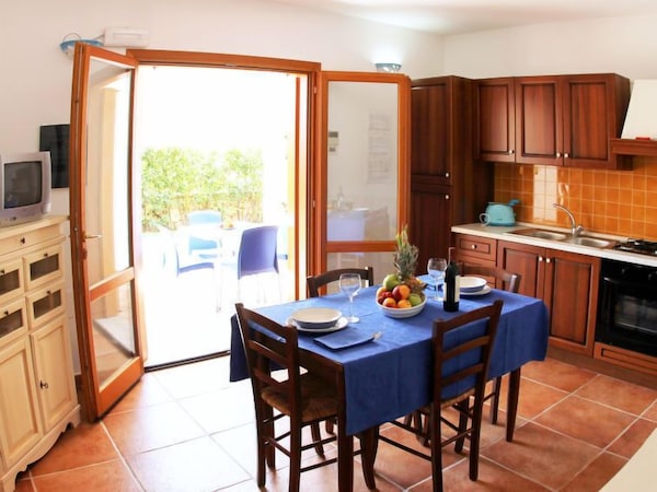 Apartment Bouganvillage In Budoni - 4 Persons, 1 Bedrooms - Budoni