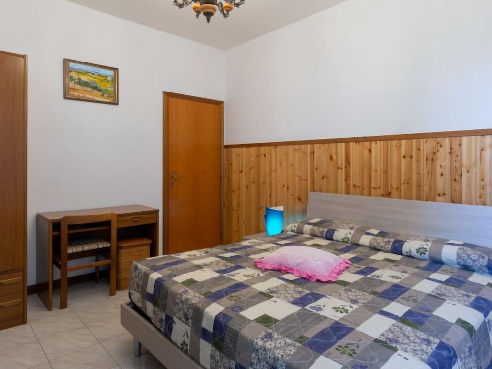 Bellissimo Appartamento Per 5 Persone Con Wifi, Tv, Patio, Animali Ammessi E Parcheggio - Provincia di Como
