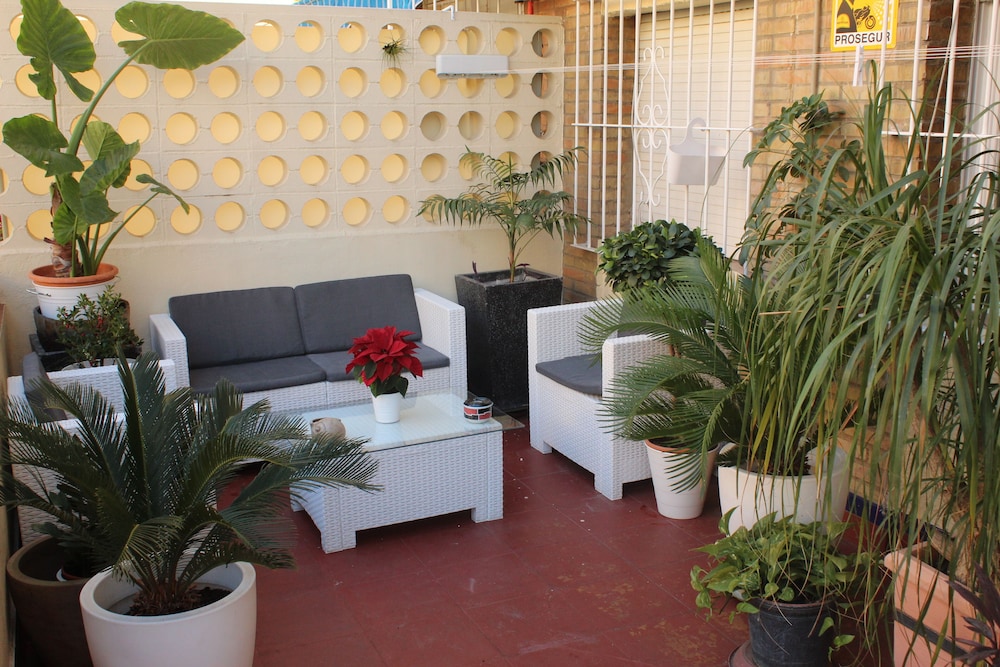 Garden Apartment Near The Center - Seville Airport (SVQ)