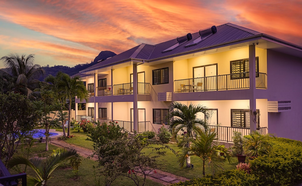 Creole Breeze Self Catering Apartments - Seychelles