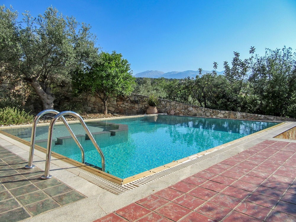 Villa Ariadne - Apokoron Villa With Two Private Pools - Ceos
