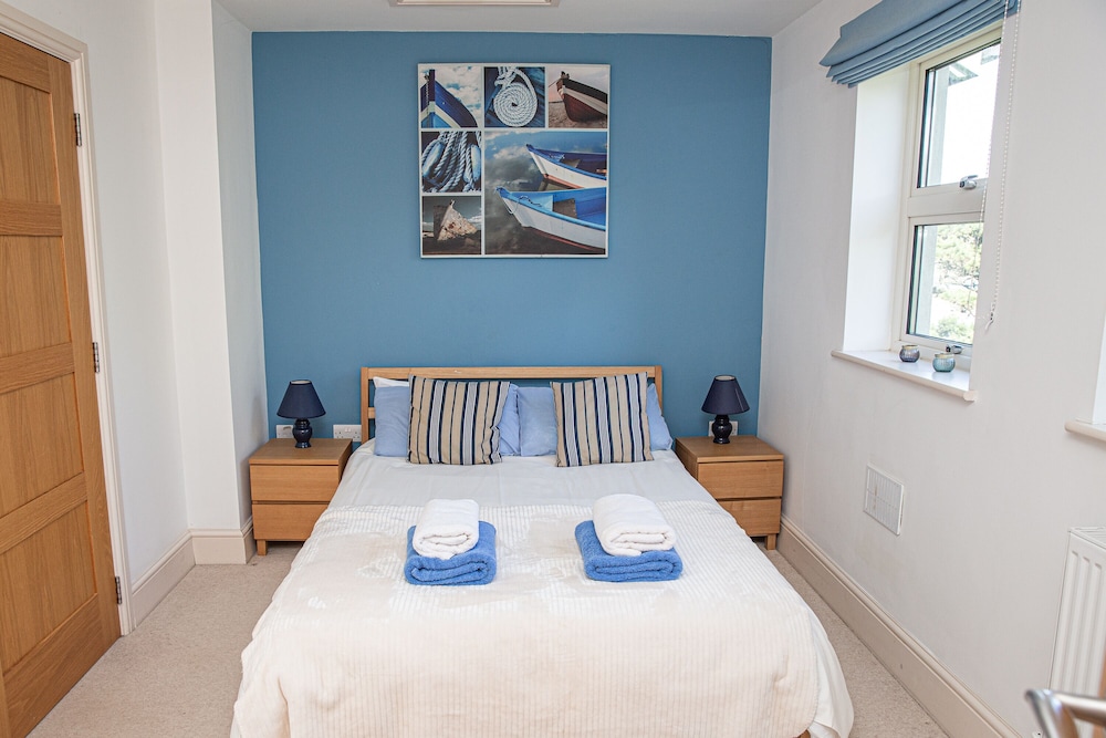 River View - Beautiful Waterside First Floor Apartment In Bantham, South Devon - Hope Cove