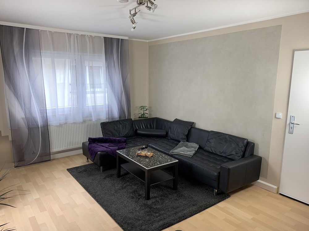 ★Schönes Apartment | 2p | Terrasse| Neu Saniert | Wlan | Modern | Heidingsfeld ★ - Würzburg