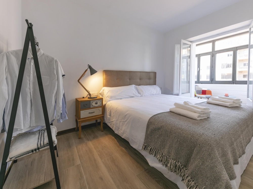 Bravissimo Rambla Eiffel 1, 2 Bedrooms - Girona