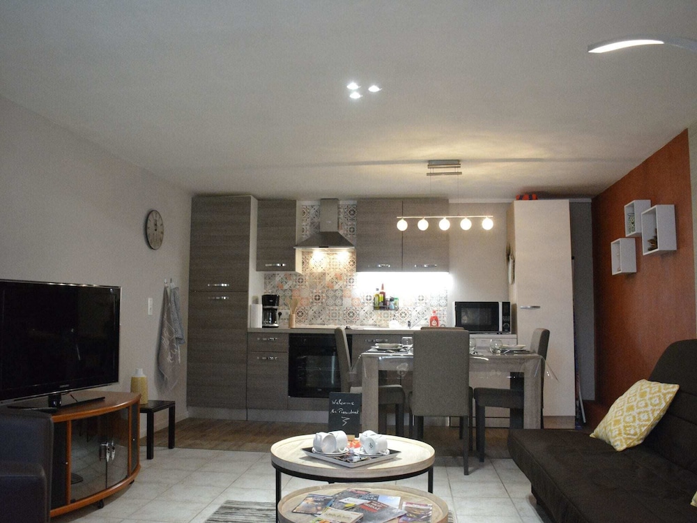 Comfortable Apartment With Terrace, Ideally Located In Trois-ponts - Trois-Ponts