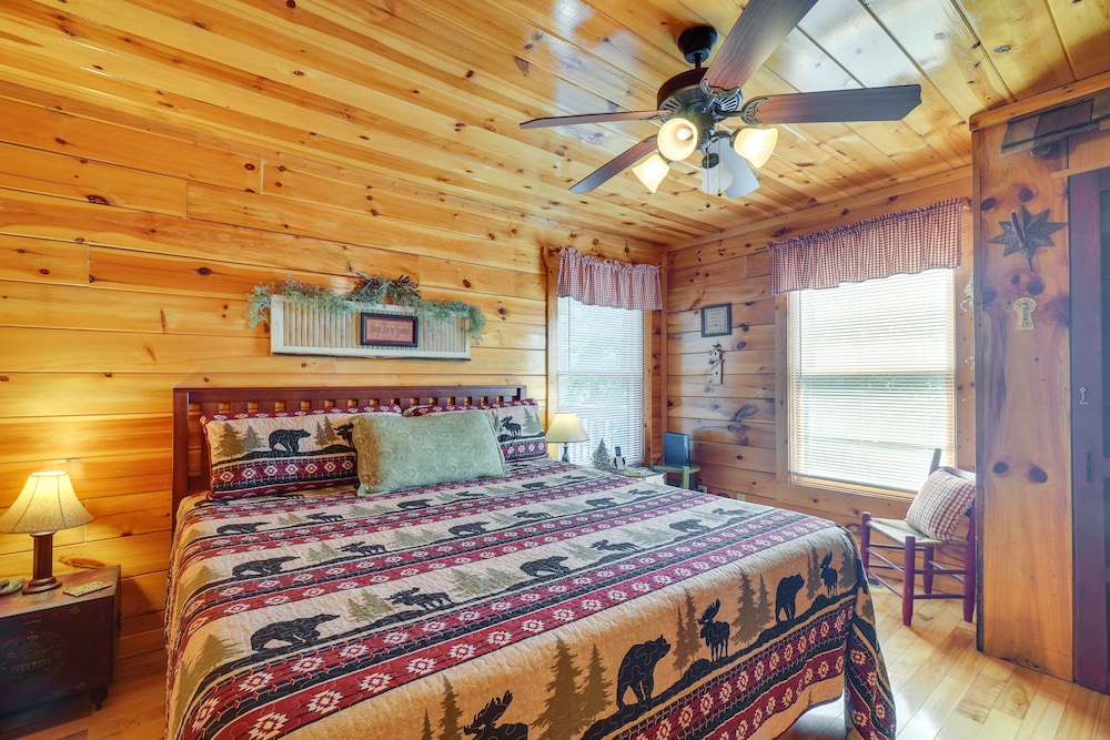 Inviting Smoky Mtn Cabin: Hot Tub-8mi To Dollywood - Tennessee