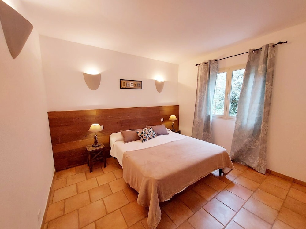 Bel Appartement Dans Résidence Avec Piscine Avec Jardin Et Terrasse Privatifs - Sainte-Lucie de Porto-Vecchio