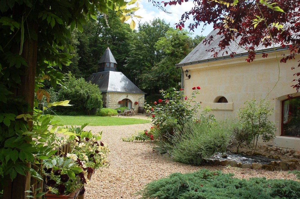 Luxuriöses B & B In Der Nähe Von Saumur In Einem Ehemaligen Weingut Aus Dem 18. Jahrhundert Mit Beheiztem Pool - Maine-et-Loire