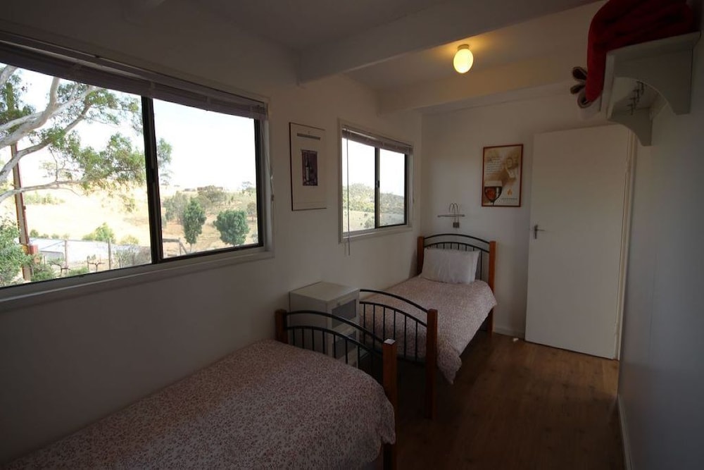 Clare View Cottage(pet Friendly)sleep 4, 220 Spring Gully Road, Clare Australia - Blyth