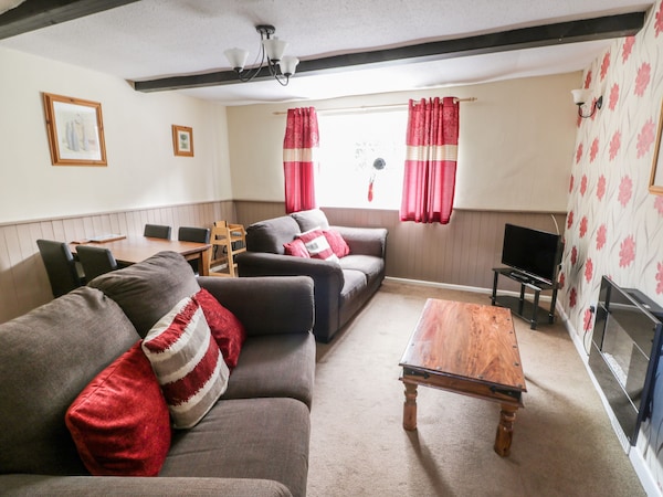 Willow, Pet Friendly In Hunmanby - Filey