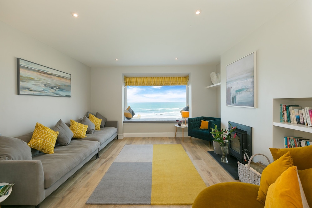 Stunning  Luxury Holiday Home - Sea Views, Garden And Parking - St Ives