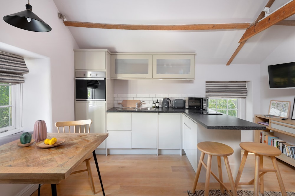 The Hayloft By Black Door Stays - Cotswolds