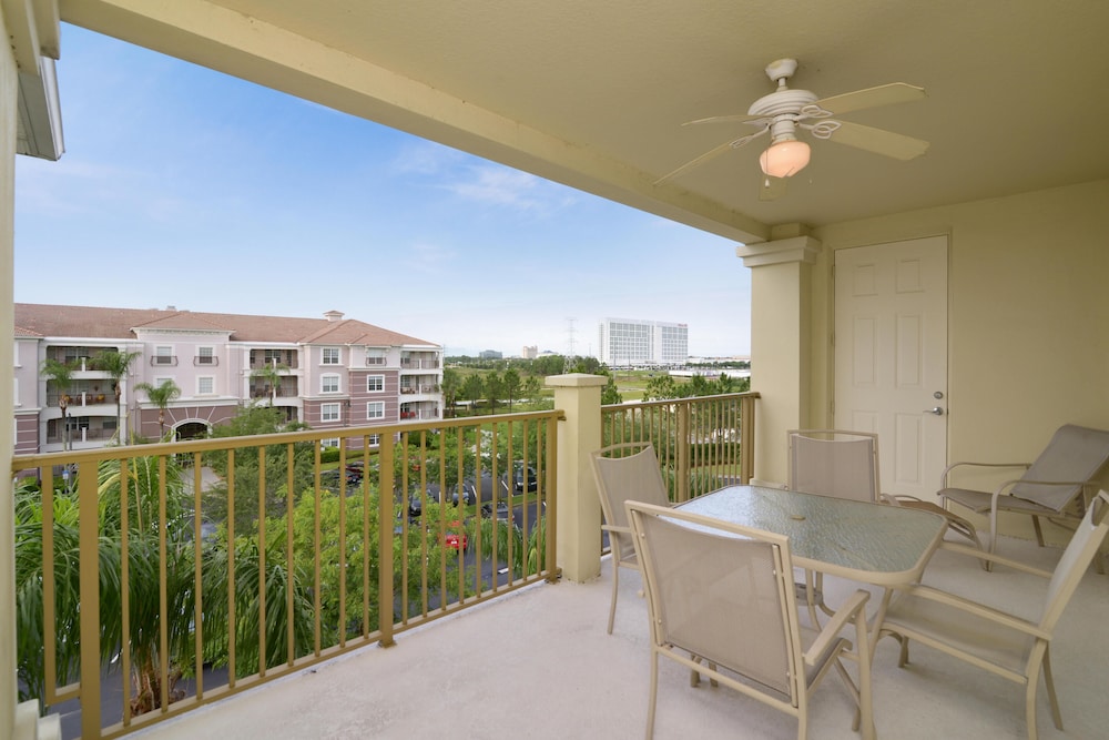 Boka Denna Fantastiska Lägenhet Med 3 Sovrum I Vista Cay Resort - Winter Garden, FL