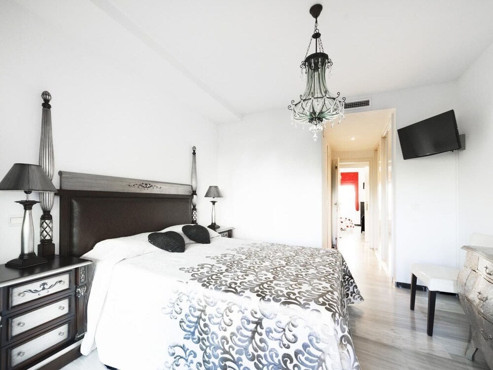 Modern 2 Bedrooms Apartment In Medina Garden - Puerto Banus - Costa del Sol