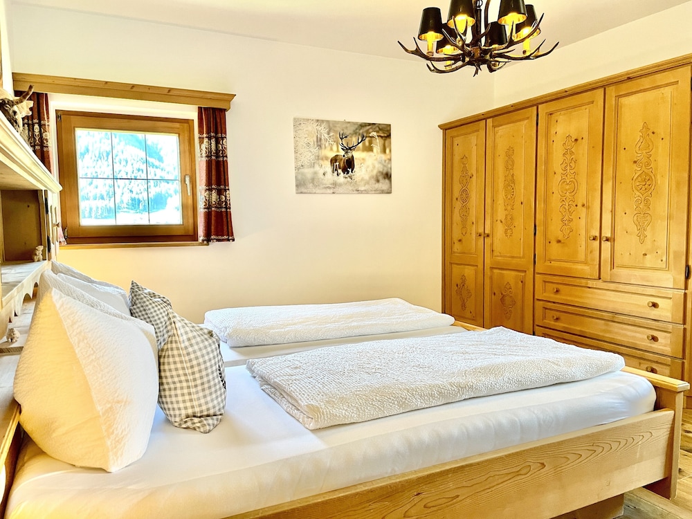 Chalet Bernardi Apartments App. Seceda - Val Gardena