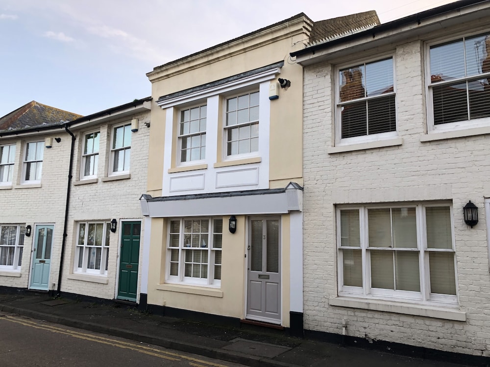 Harbour Mews: Central Whitstable, Free Parking, Fast Wifi - Whitstable